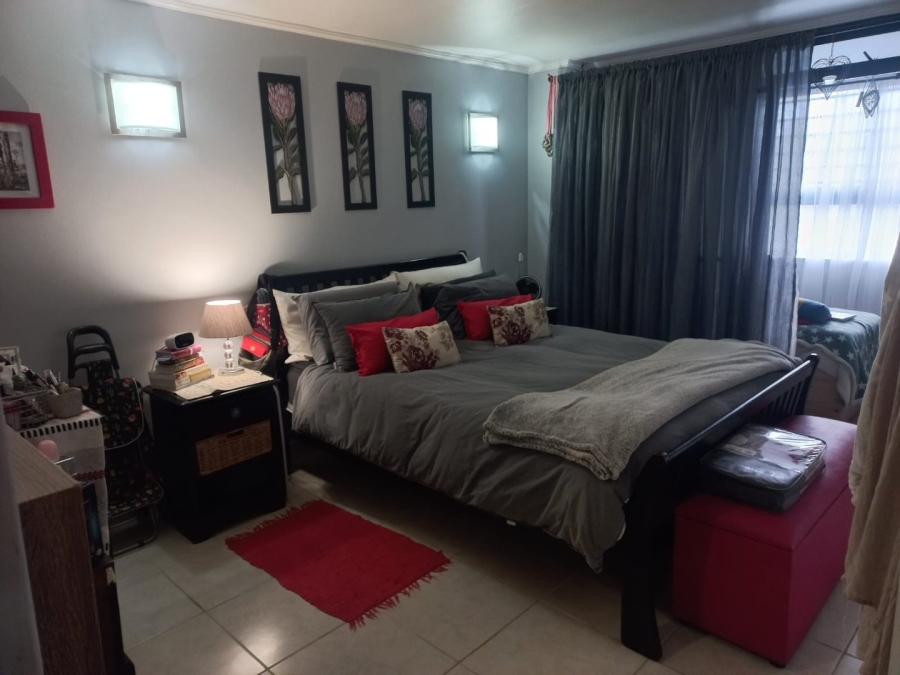 2 Bedroom Property for Sale in Gansbaai Central Western Cape